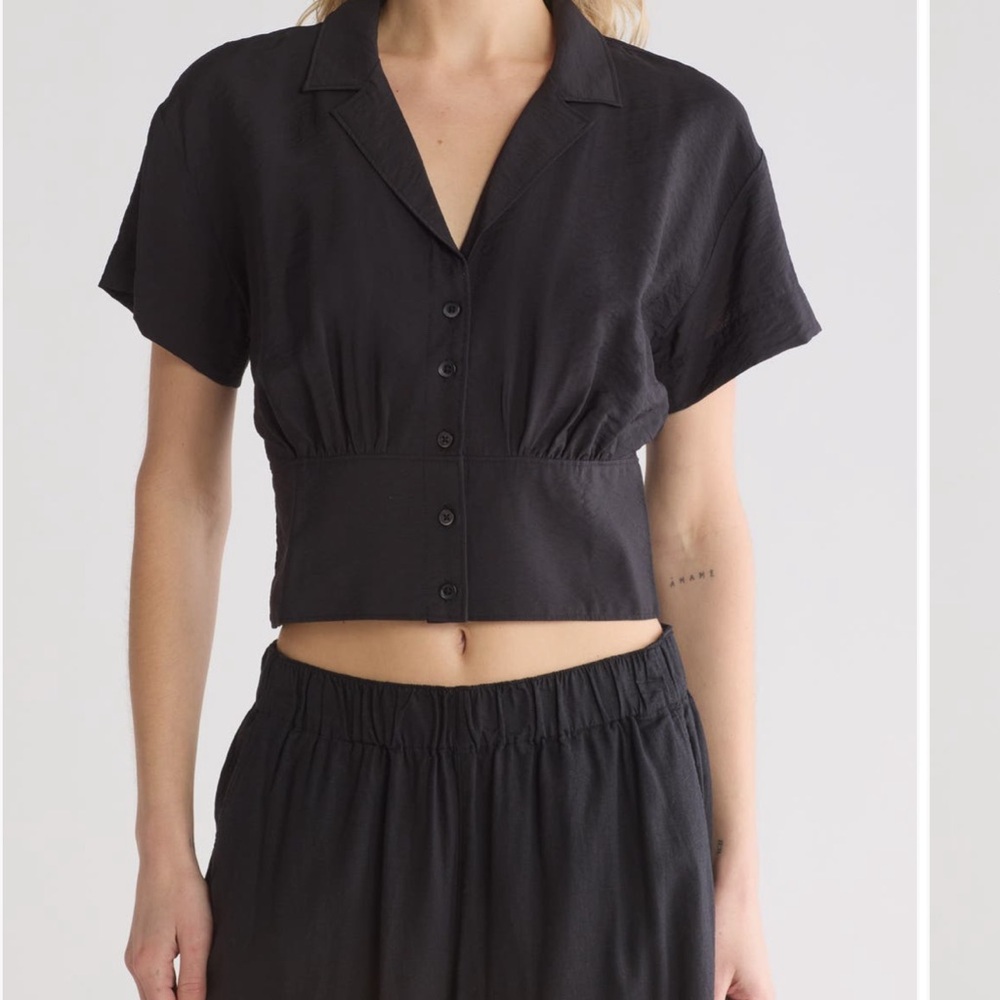 Madewell XL Black Drapey Banded bottom button up top — excellent condition!